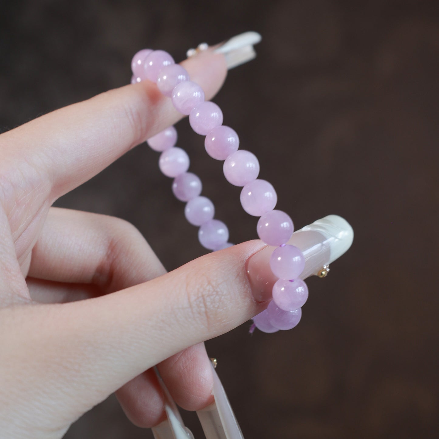 joudwass Vibrant Kunzite Bracelet Healing Crystal Jewelry Positive Energy Aura Spiritual Gift for Women Stress Relief Spiritual Jewelry